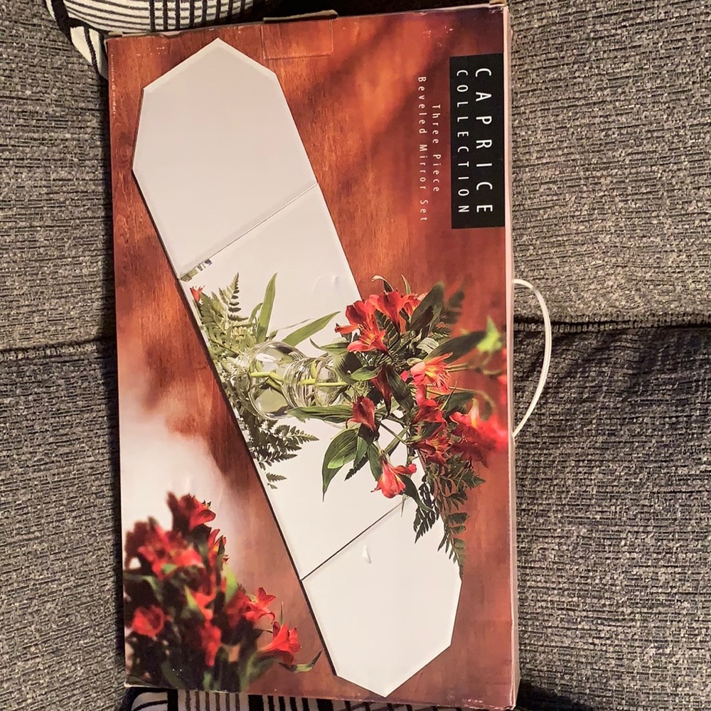 Table top mirror